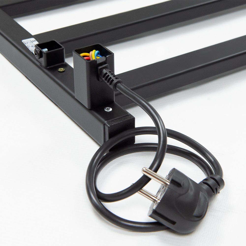 Полотенцесушитель Пэк сп Вектор кв 4 120х15 черный ВГП